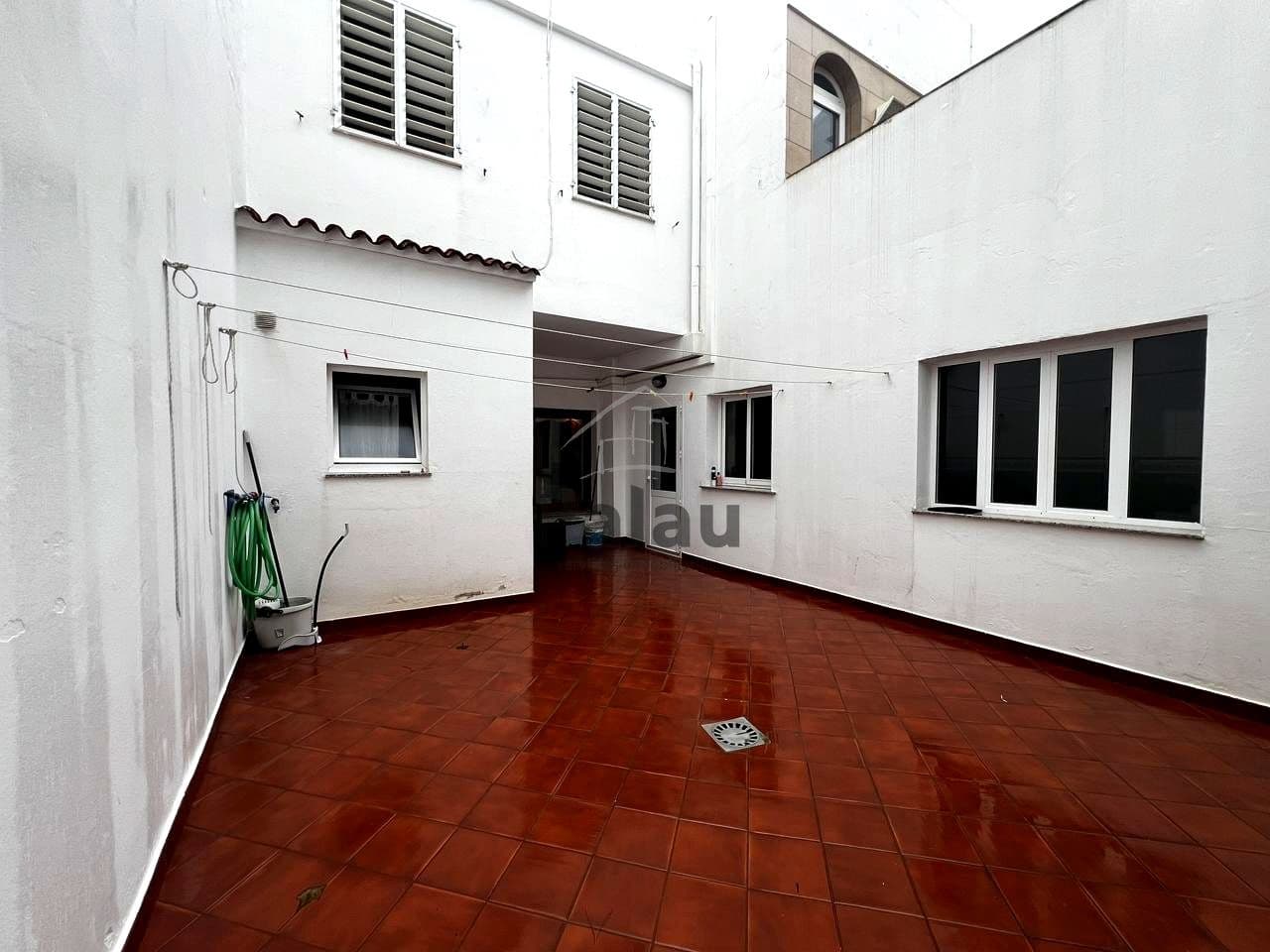 Piso de 3 habitaciones en Ciutadella de Menorca en venta - 477.250 € (Ref: 9542087)