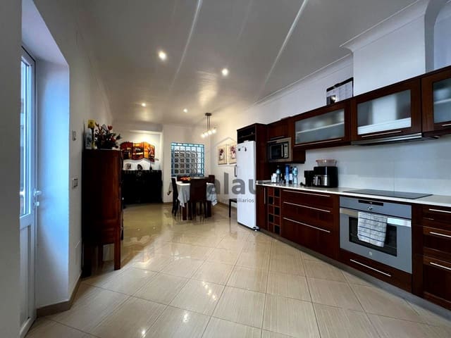 Piso de 3 habitaciones en Ciutadella, Ciutadella de Menorca en venta - 477.250 € (Ref: 9542087)