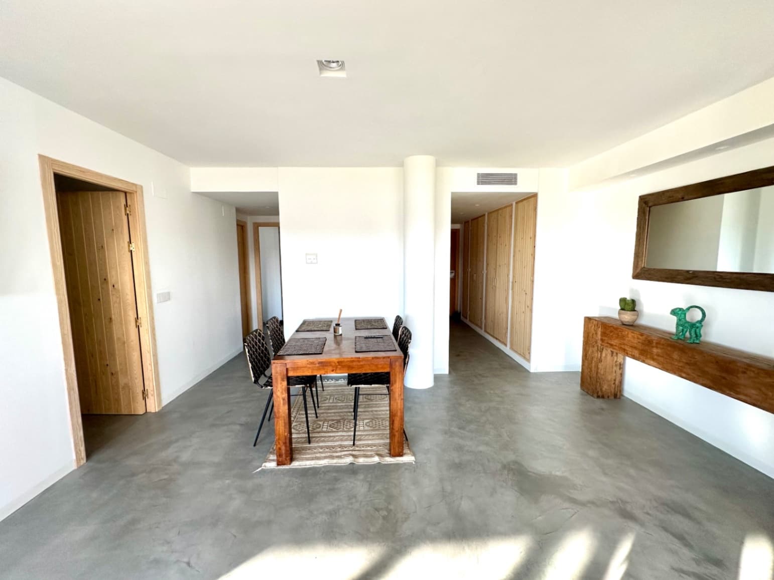 3 soveværelse Lejlighed til salg i Santa Eulalia / Santa Eularia med swimmingpool garage - € 790.000 (Ref: 9820936)