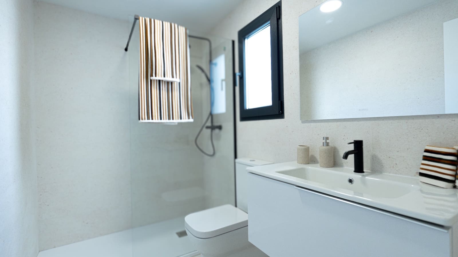 3 Zimmer Apartment zu verkaufen in Javea / Xabia mit Pool Garage - 470.000 € (Ref: 9820937)