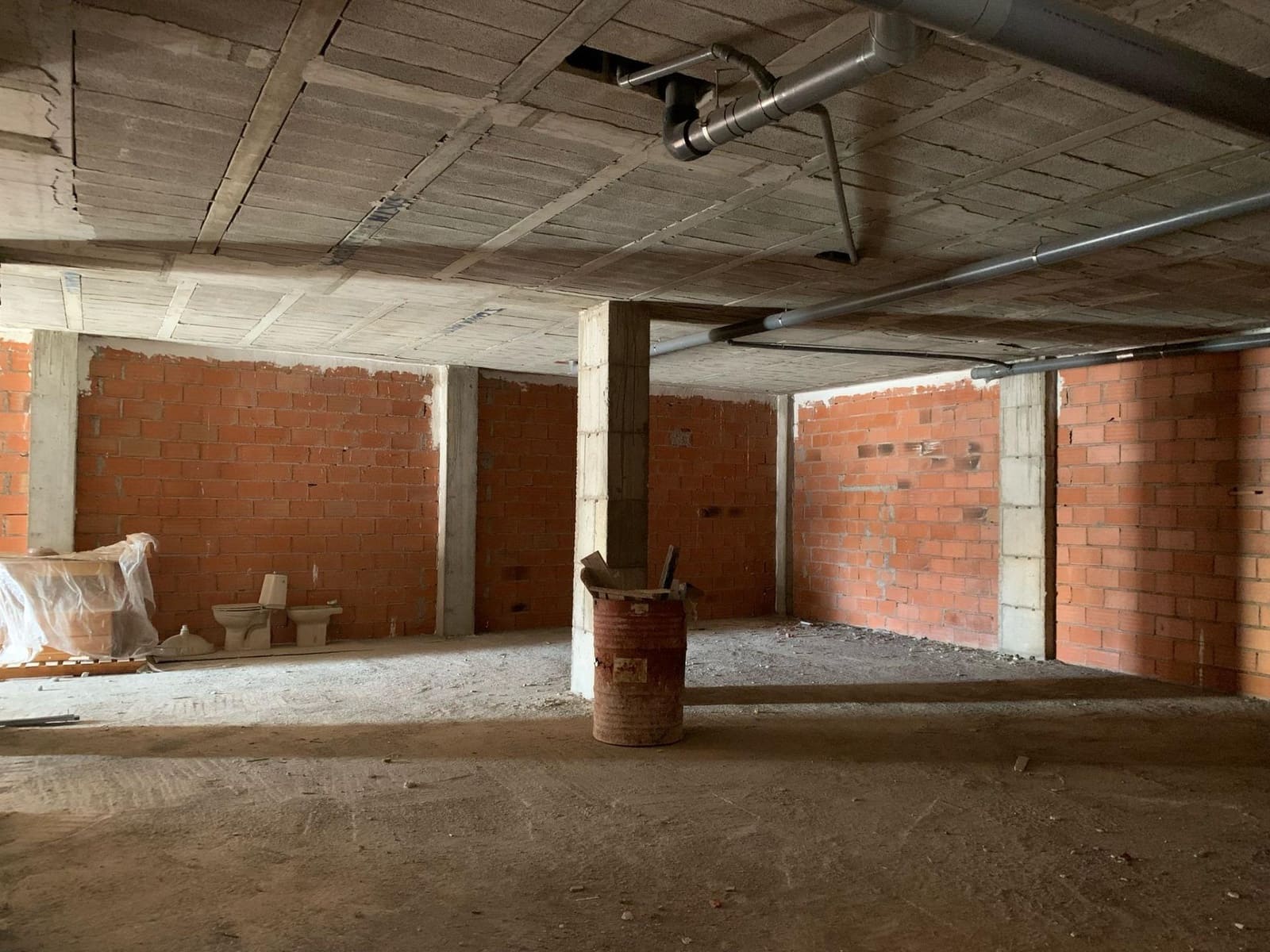 Erhverv til salg i La Gangosa - € 106.000 (Ref: 9975722)