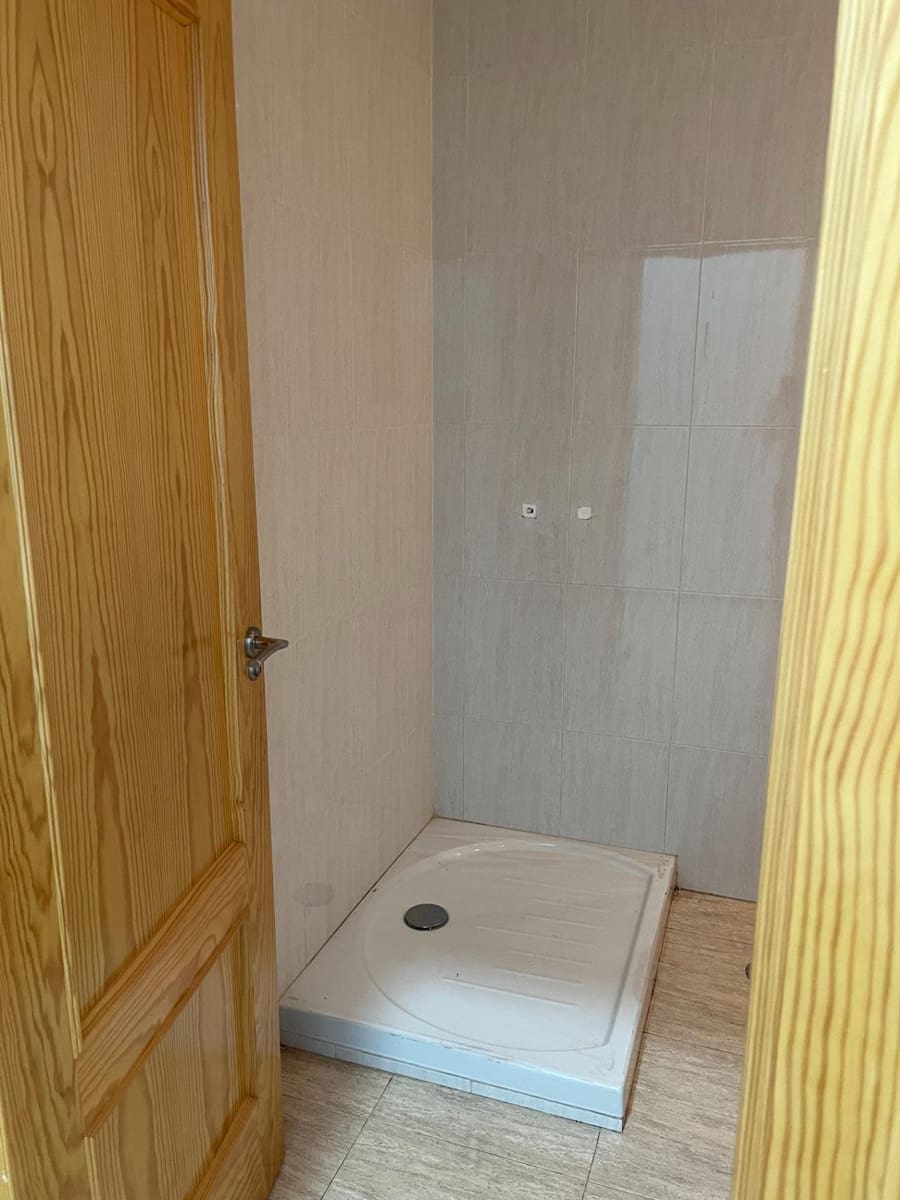Erhverv til salg i La Gangosa - € 100.000 (Ref: 9975723)