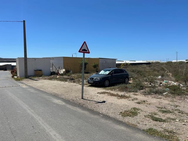Grunde uden byggetilladelser til salg i Níjar - € 230.000 (Ref: 9975725)