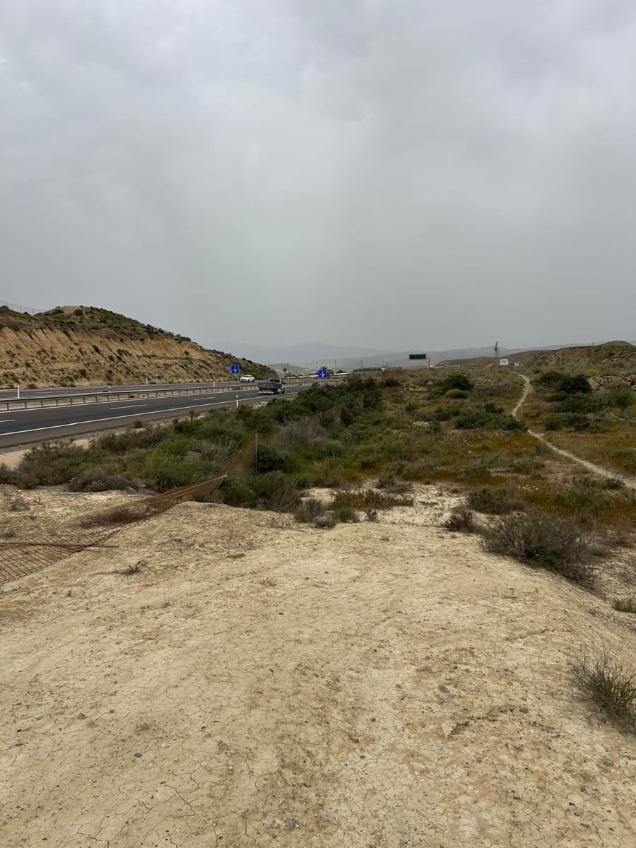 Ubebygd land til salgs i Pechina - € 21 000 (Ref: 9975730)