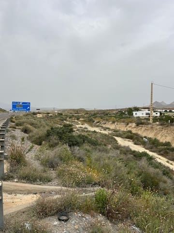 Grunde uden byggetilladelser til salg i Pechina - € 21.000 (Ref: 9975730)