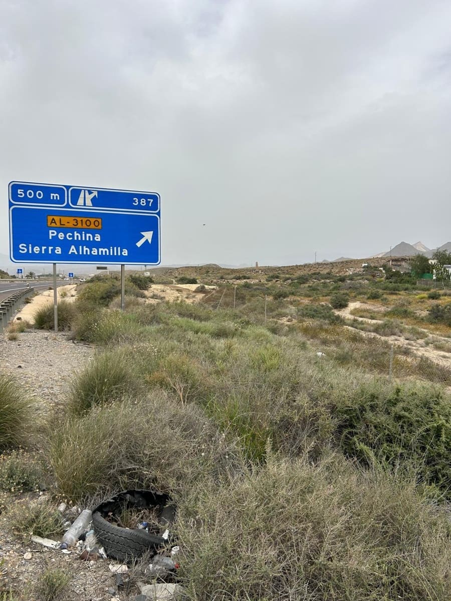 Ubebygd land til salgs i Pechina - € 21 000 (Ref: 9975730)