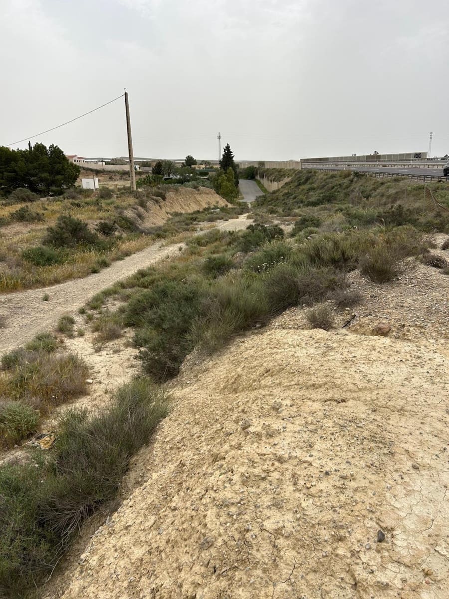 Ubebygd land til salgs i Pechina - € 21 000 (Ref: 9975730)