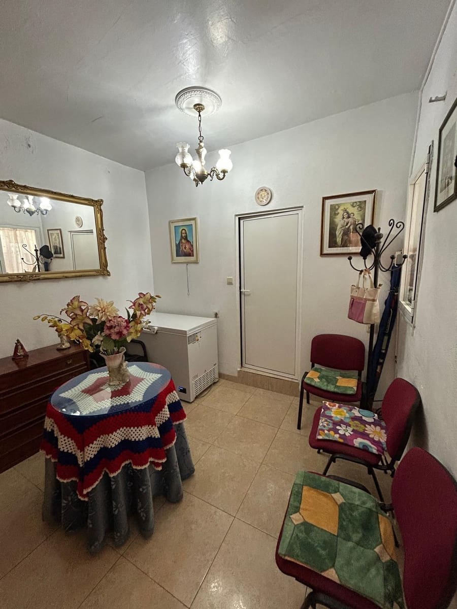 6 sypialnia Dom na sprzedaż w Las Cabanuelas z garażem - 159 000 € (Ref: 9975731)
