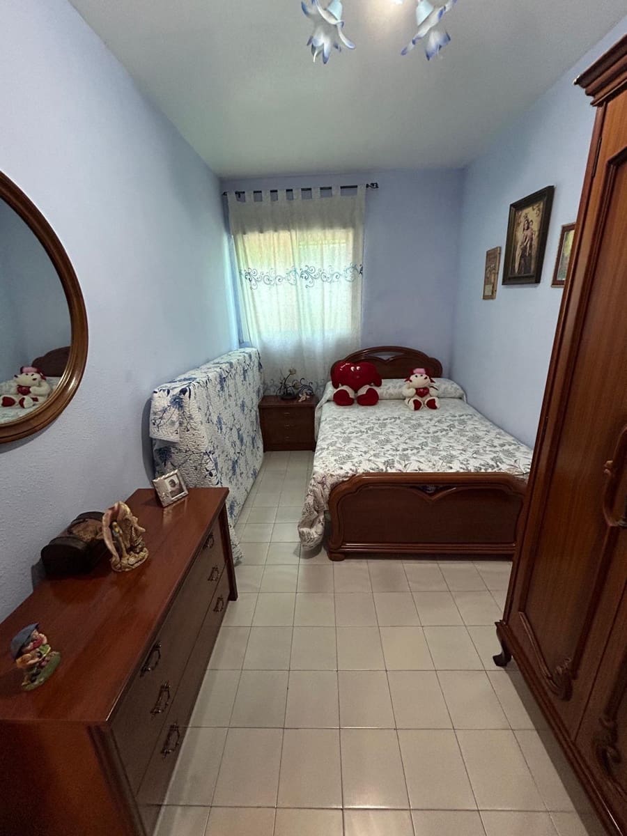6 sypialnia Dom na sprzedaż w Las Cabanuelas z garażem - 159 000 € (Ref: 9975731)