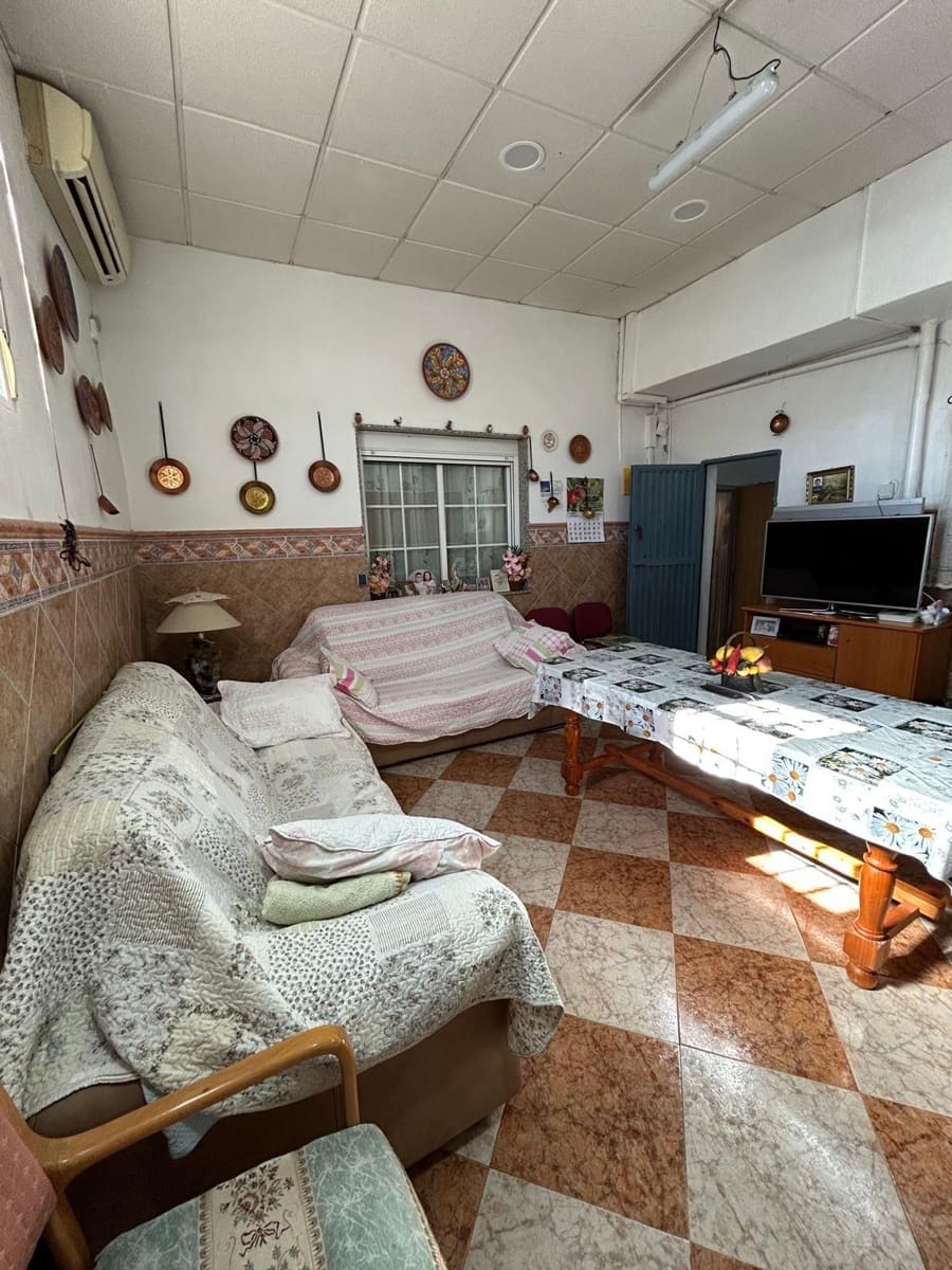 6 sypialnia Dom na sprzedaż w Las Cabanuelas z garażem - 159 000 € (Ref: 9975731)