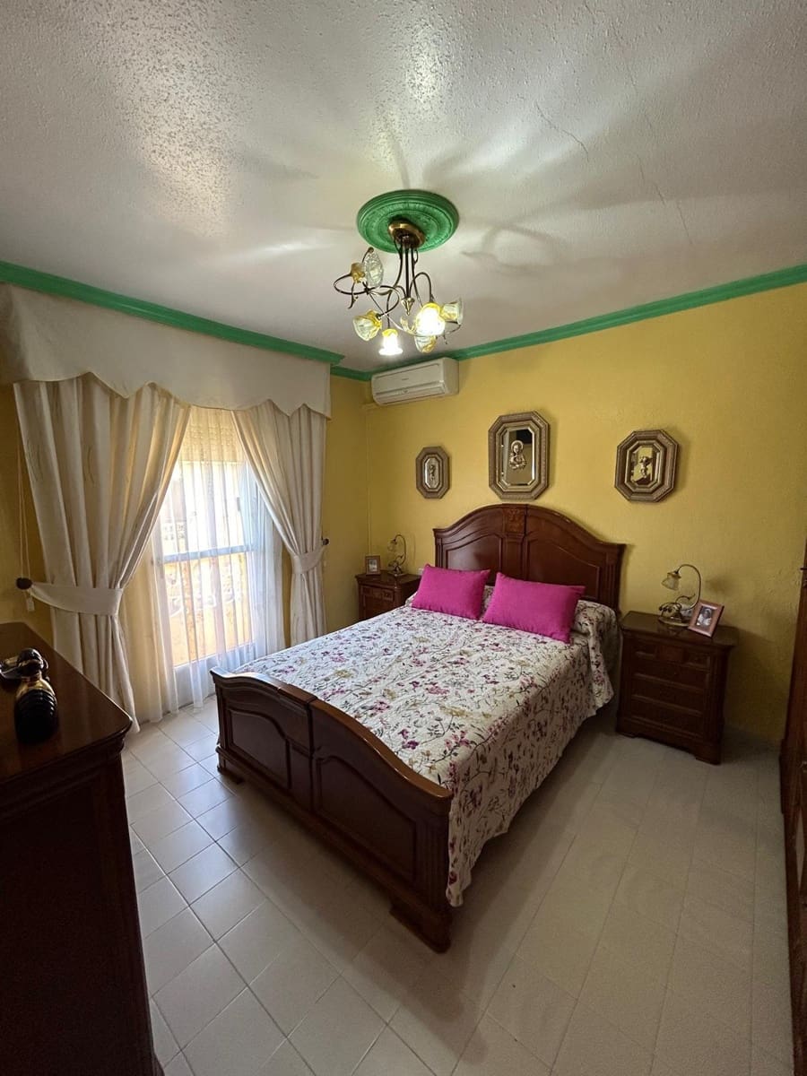 6 sypialnia Dom na sprzedaż w Las Cabanuelas z garażem - 159 000 € (Ref: 9975731)