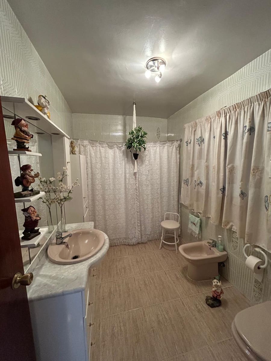 6 sypialnia Dom na sprzedaż w Las Cabanuelas z garażem - 159 000 € (Ref: 9975731)