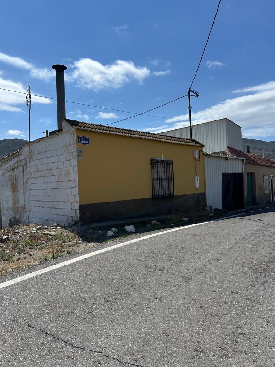 2 soveværelse Finca/Landehus til salg i Berja med garage - € 55.000 (Ref: 9975732)