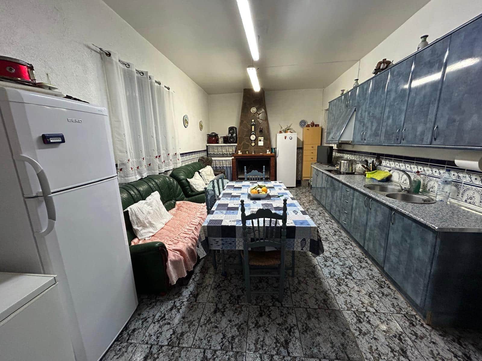 2 soveværelse Finca/Landehus til salg i Berja med garage - € 55.000 (Ref: 9975732)