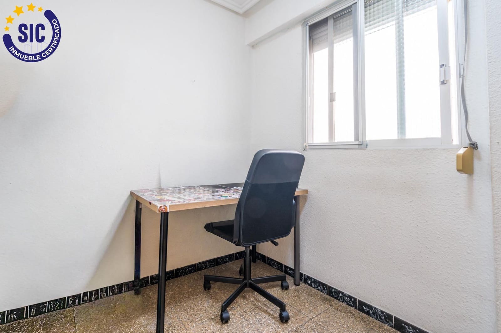 Piso de 2 habitaciones en València ciudad en venta - 154.000 € (Ref: 10009226)