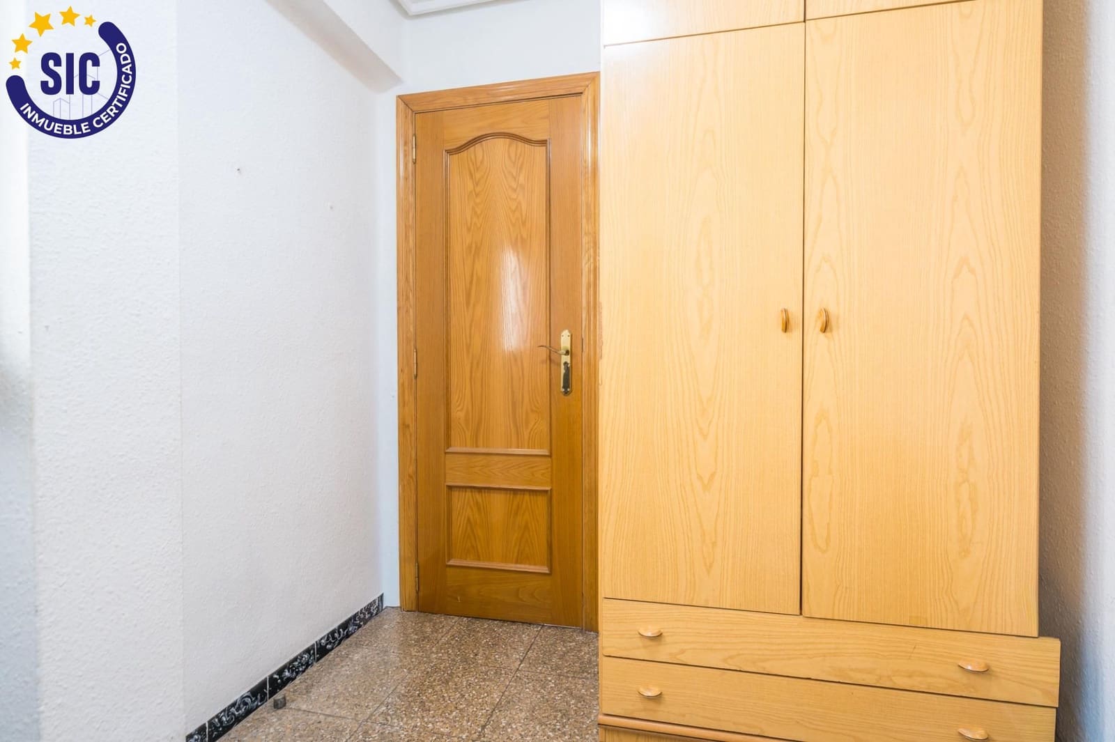 Piso de 2 habitaciones en València ciudad en venta - 154.000 € (Ref: 10009226)