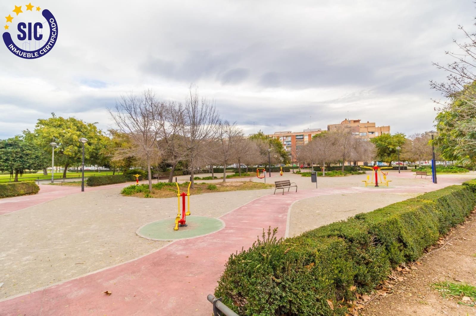 Piso de 2 habitaciones en València ciudad en venta - 154.000 € (Ref: 10009226)