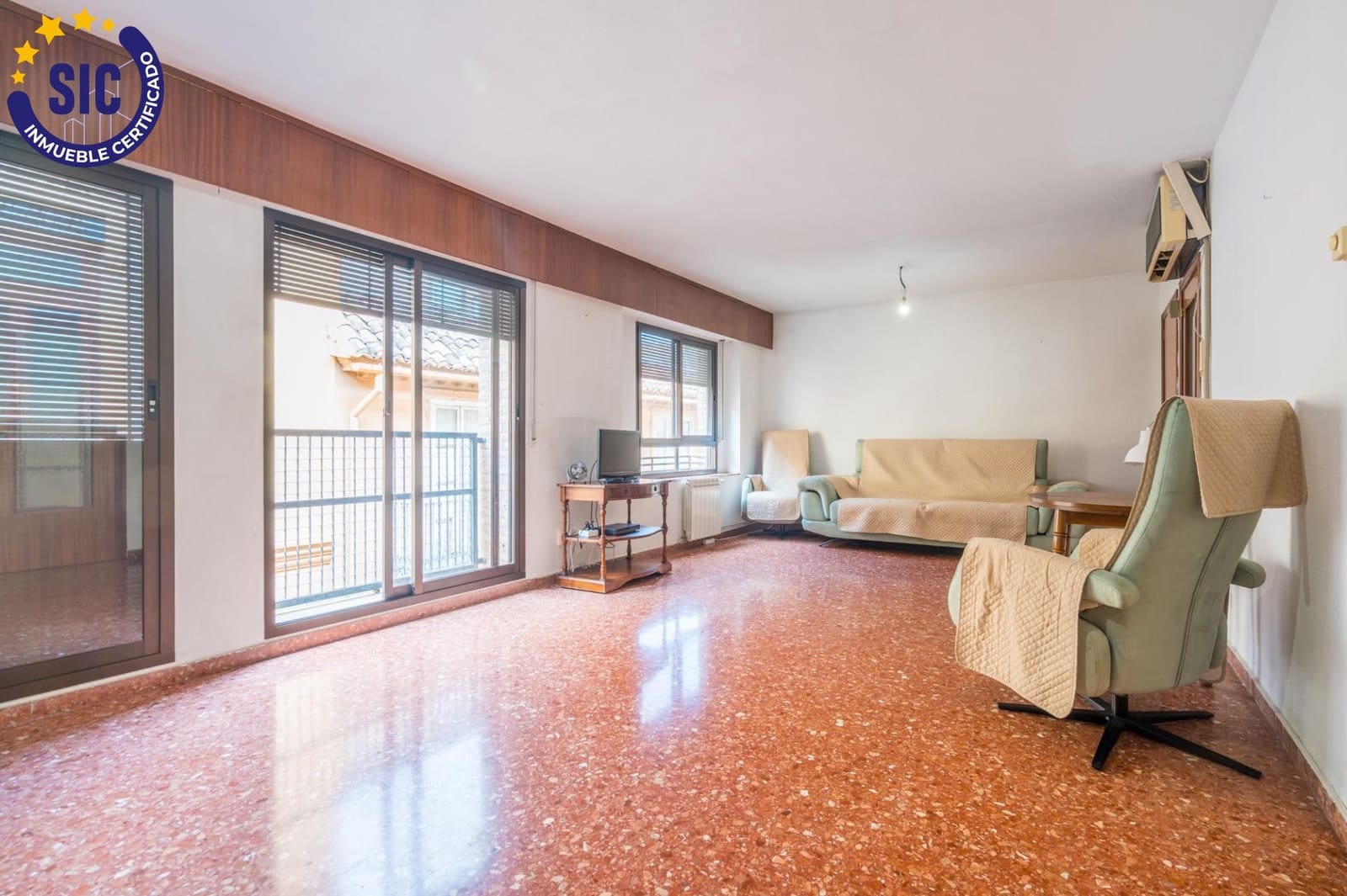 Piso de 2 habitaciones en València ciudad en venta - 599.000 € (Ref: 10011584)