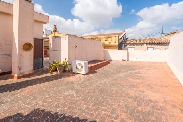 2 bedroom Flat for sale in Ciutat Vella, Valencia city - € 599,000 (Ref: 10011584)