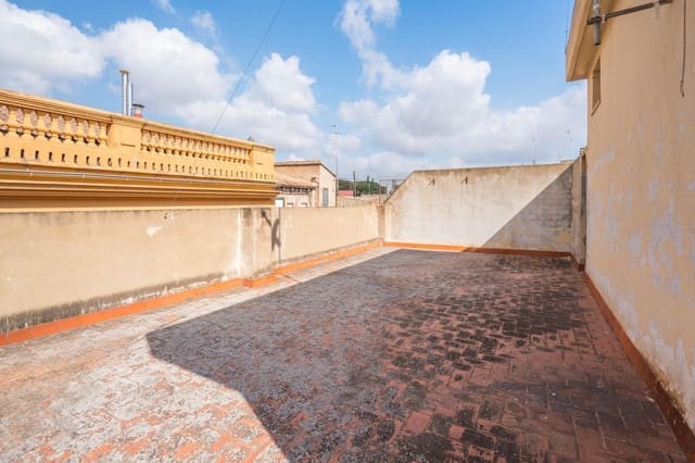 2 bedroom Flat for sale in Ciutat Vella, Valencia city - € 599,000 (Ref: 10011584)
