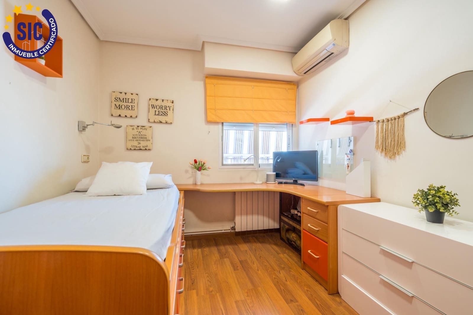5 bedroom Flat for sale in Valencia city - € 440,000 (Ref: 10022603)