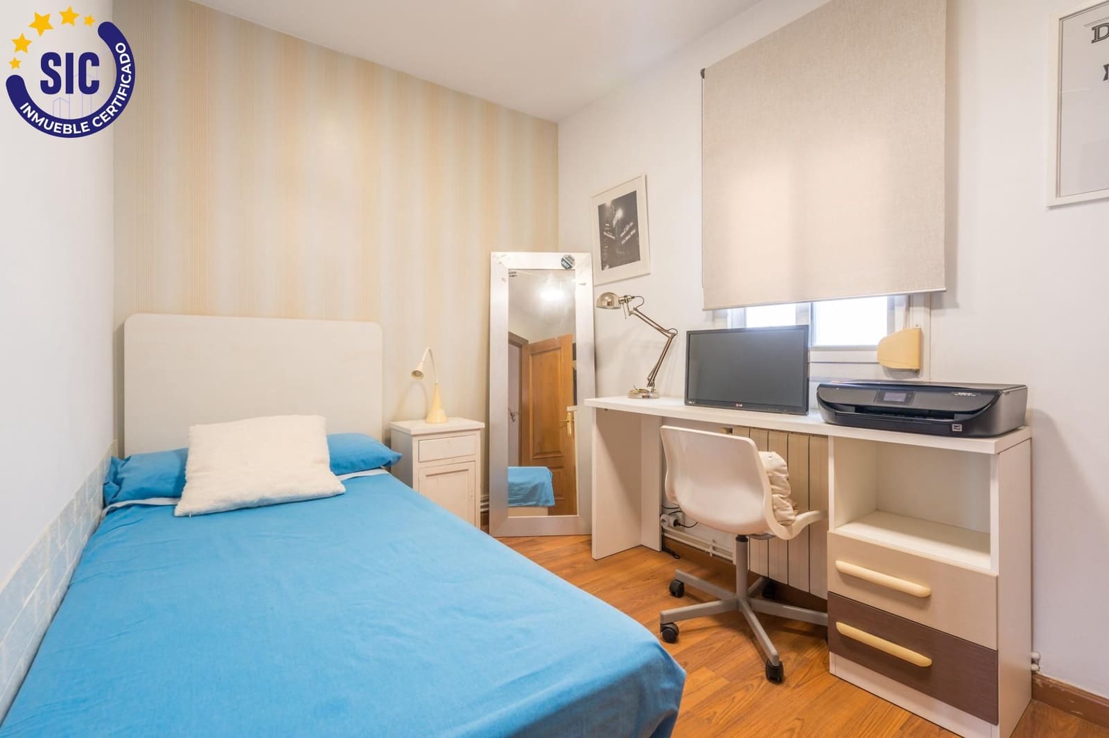 5 bedroom Flat for sale in Valencia city - € 440,000 (Ref: 10022603)