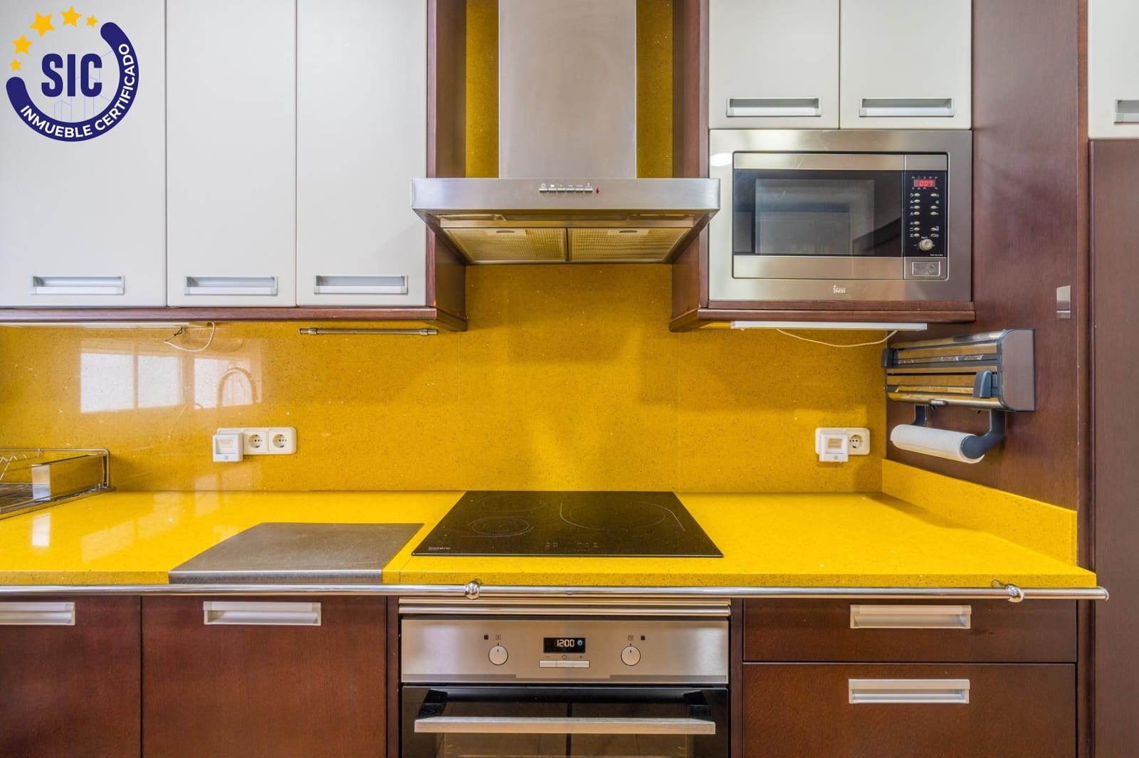 5 bedroom Flat for sale in Valencia city - € 440,000 (Ref: 10022603)