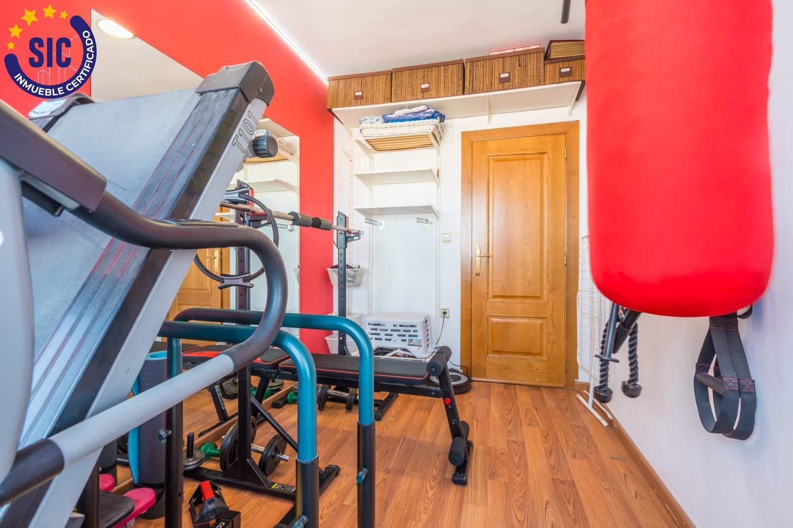 5 bedroom Flat for sale in Valencia city - € 440,000 (Ref: 10022603)