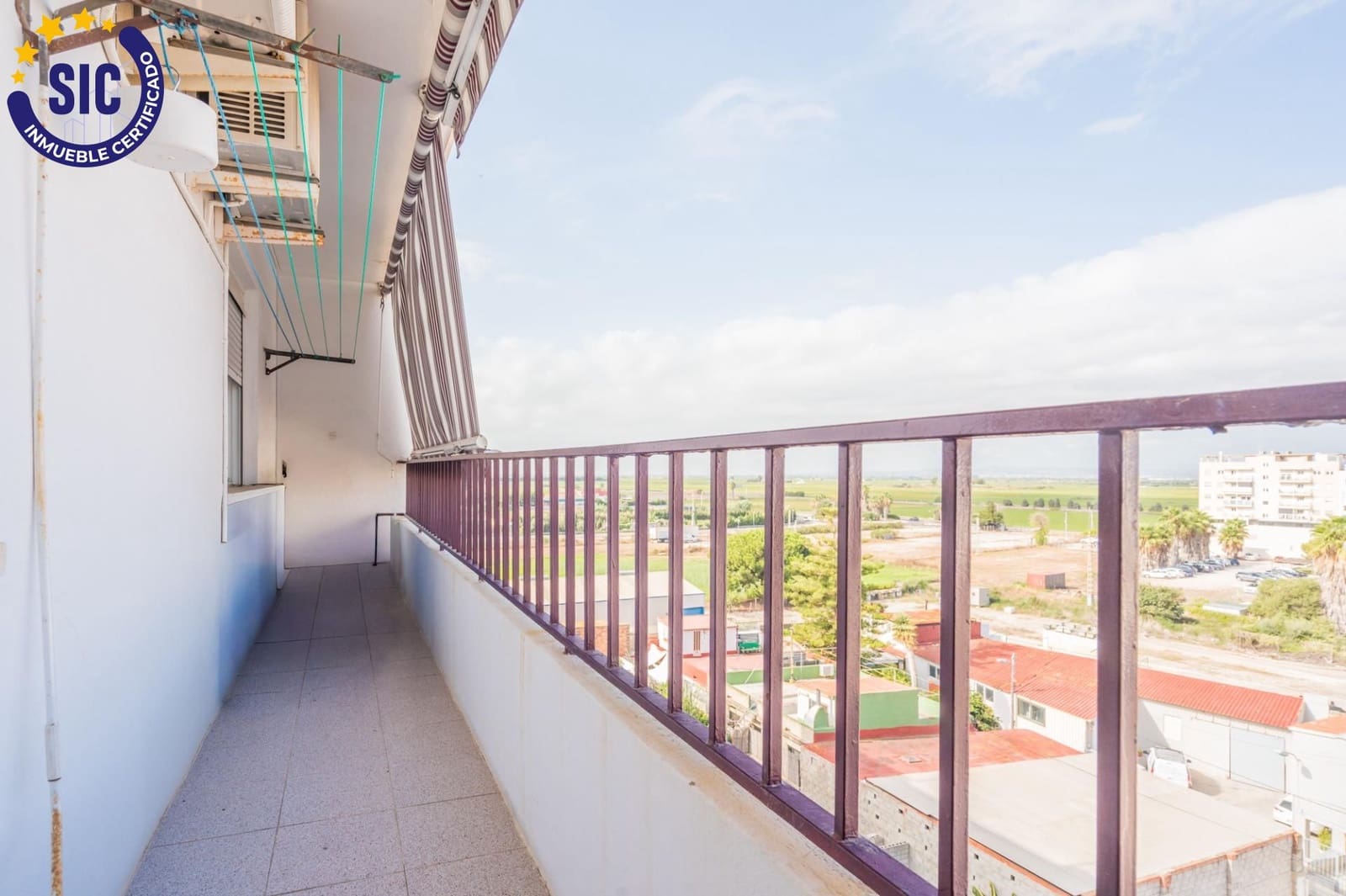 5 bedroom Flat for sale in Valencia city - € 440,000 (Ref: 10022603)