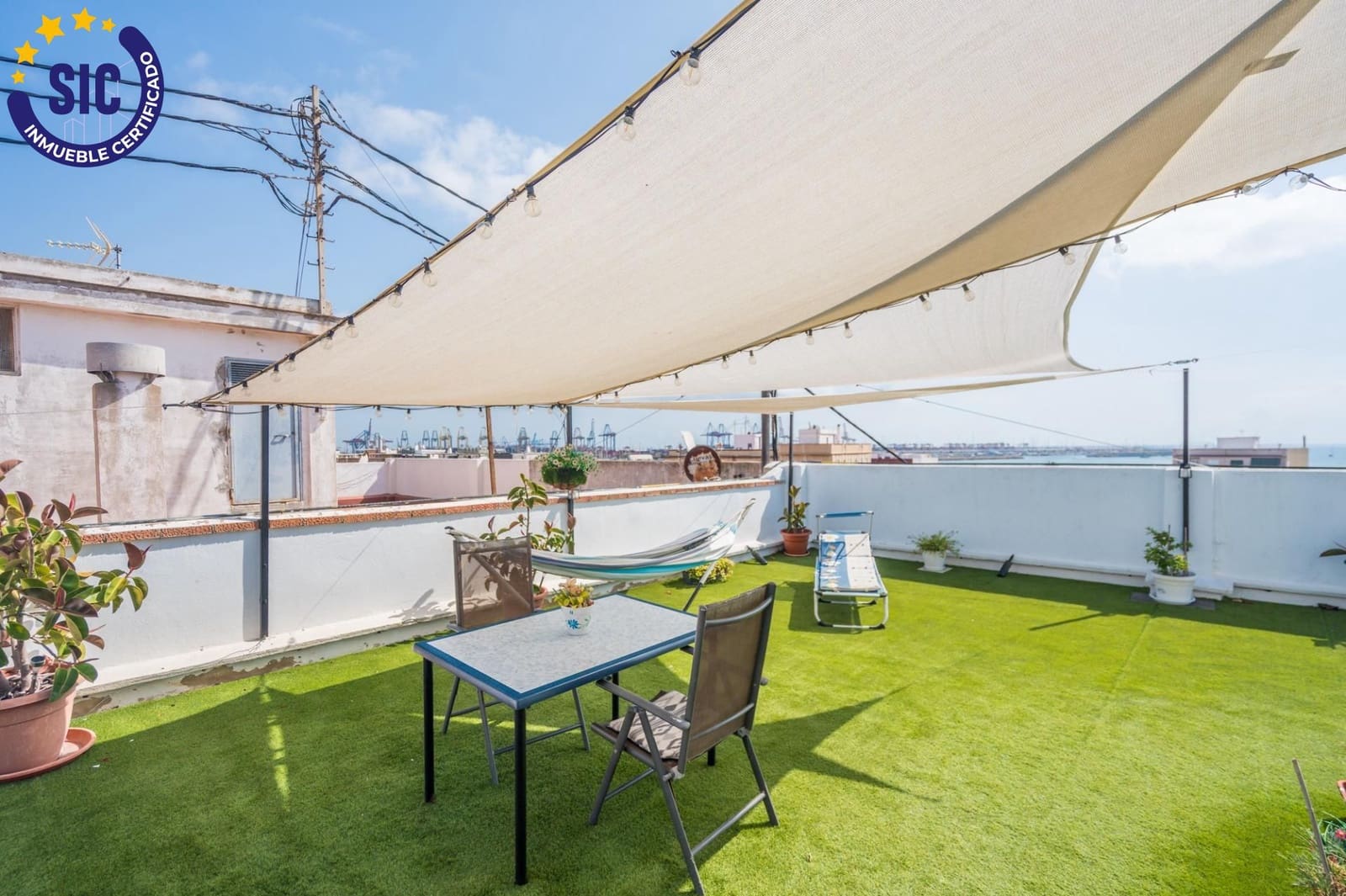 5 bedroom Flat for sale in Valencia city - € 440,000 (Ref: 10022603)