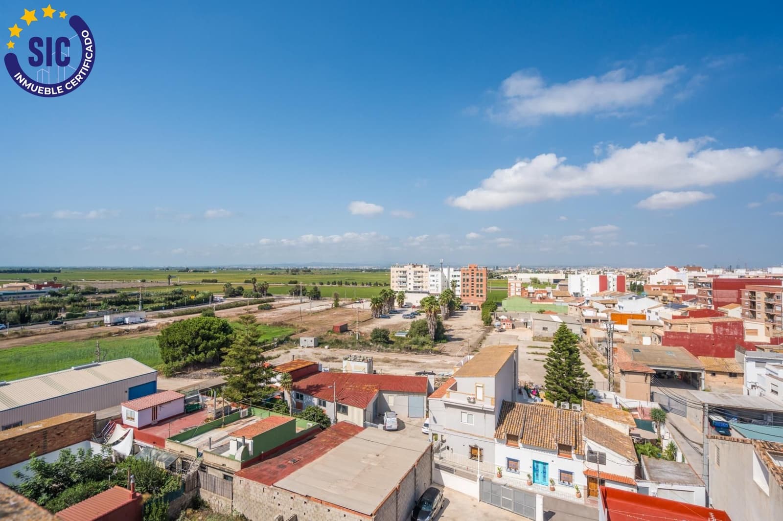 5 bedroom Flat for sale in Valencia city - € 440,000 (Ref: 10022603)