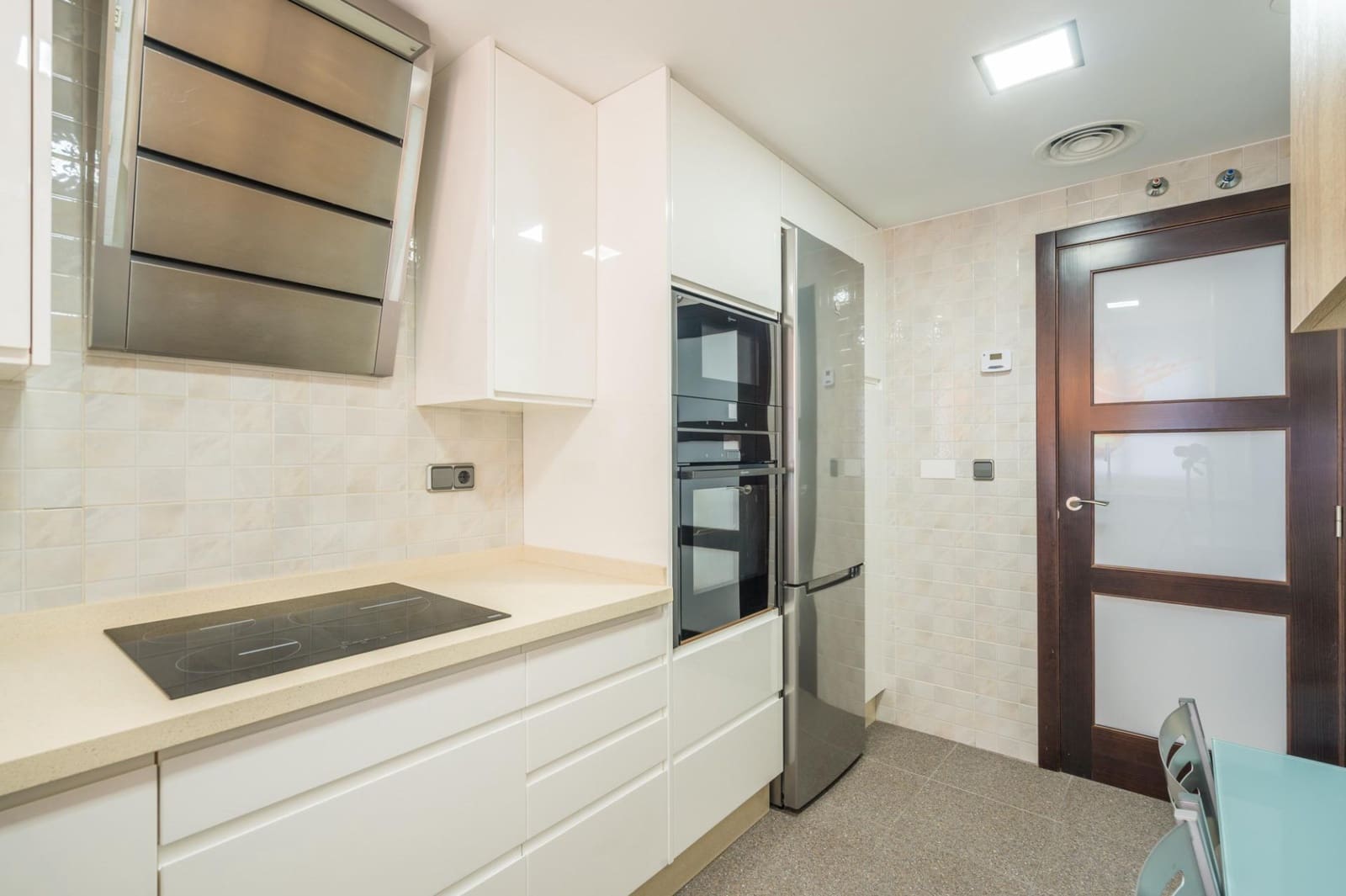3 bedroom Penthouse for sale in Tavernes de la Valldigna with pool - € 220,000 (Ref: 10025861)