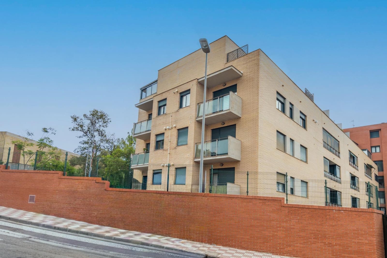 3 bedroom Penthouse for sale in Tavernes de la Valldigna with pool - € 220,000 (Ref: 10025861)