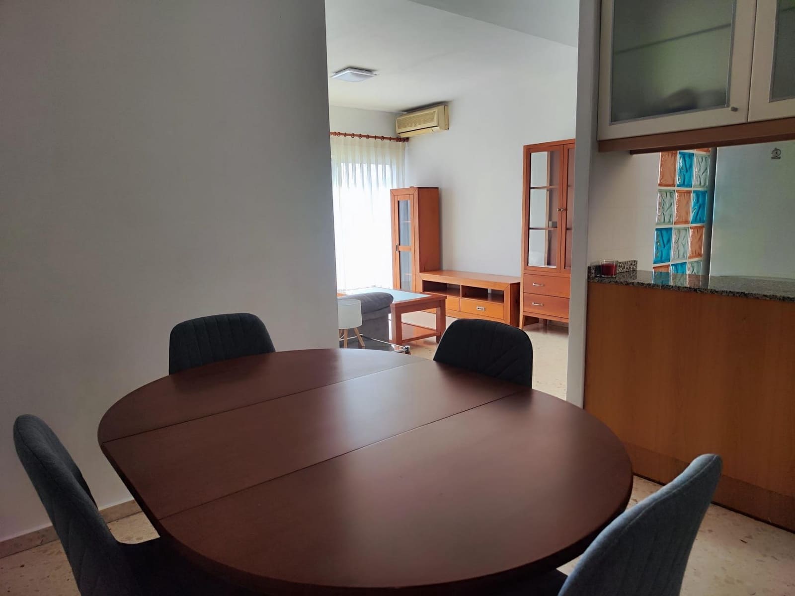 2 bedroom Flat for rent in Valencia city - € 1,100 (Ref: 10041261)