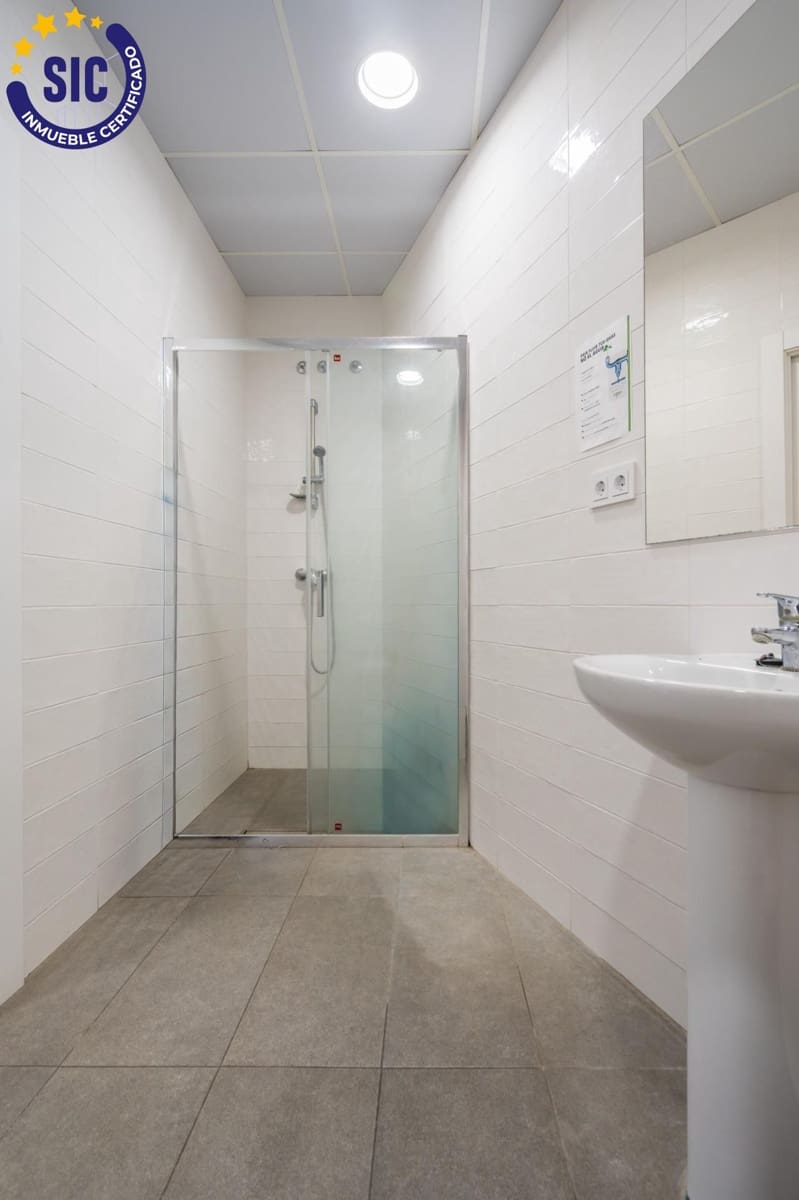 Commercial for sale in Valencia city - € 850,000 (Ref: 10041262)