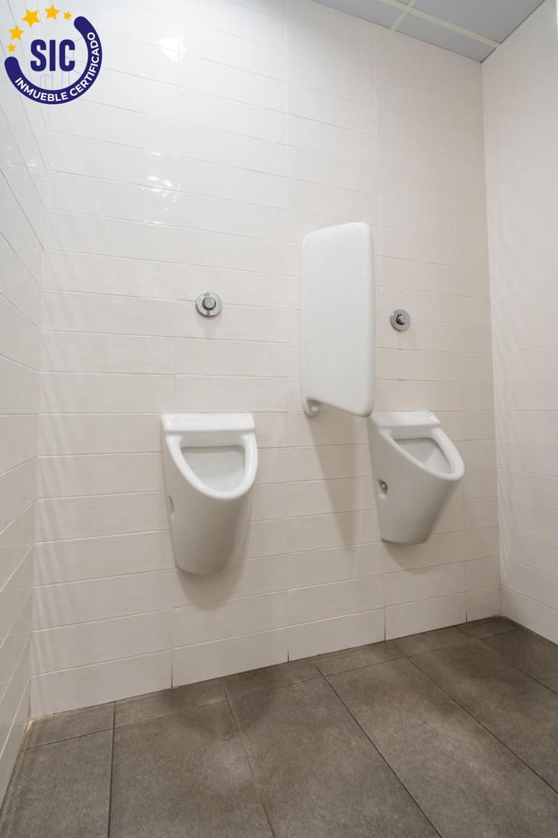 Commercial for sale in Valencia city - € 850,000 (Ref: 10041262)