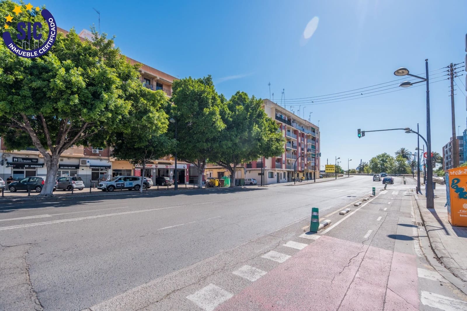 Commercial for sale in Valencia city - € 850,000 (Ref: 10041262)