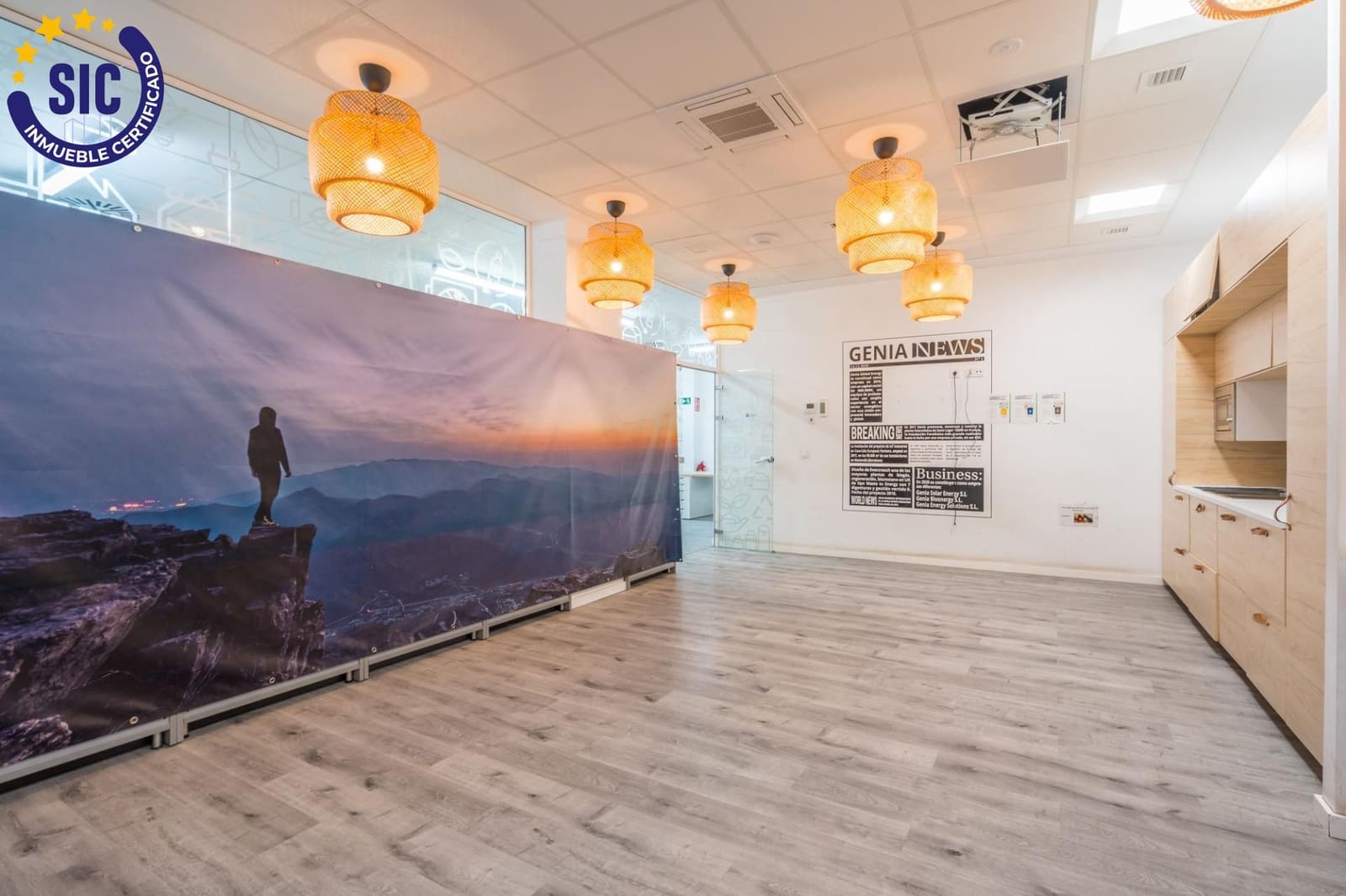 Commercial for sale in Valencia city - € 850,000 (Ref: 10041262)