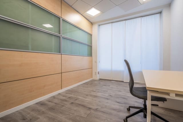 Comercial para arrendar em Natzaret, Valência cidade - 5 000 € (Ref: 10041263)