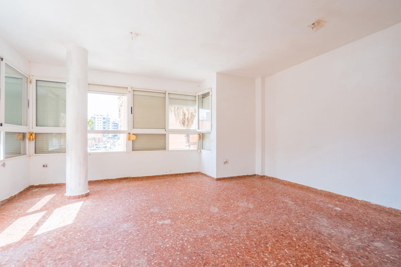 2 makuuhuone Asunto myytävänä paikassa Valencia kaupunki - 174 000 € (Ref: 10076581)