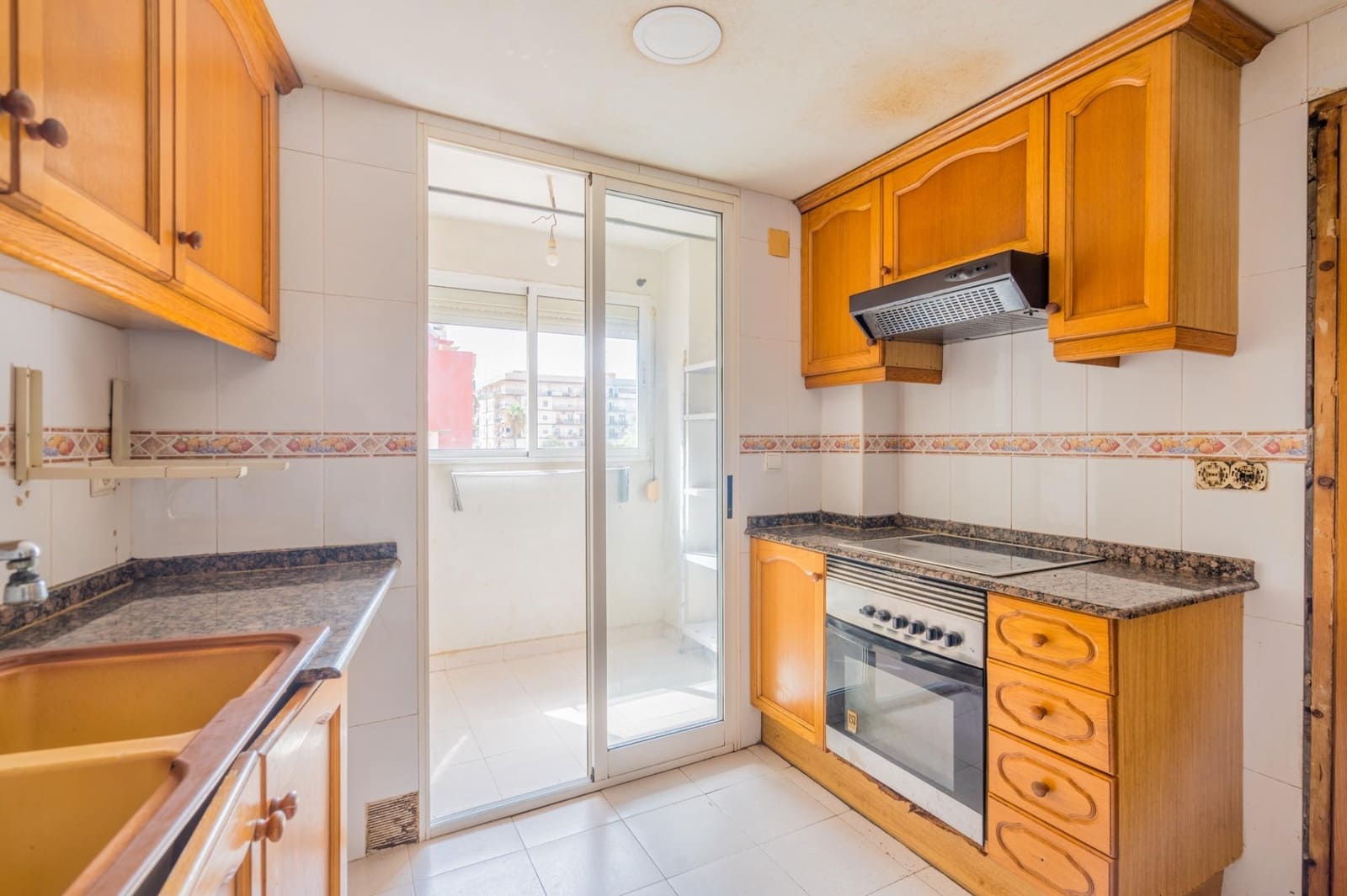 2 makuuhuone Asunto myytävänä paikassa Valencia kaupunki - 174 000 € (Ref: 10076581)