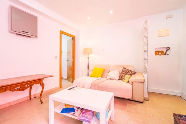 3 bedroom Flat for sale in Castellar-L'Oliveral, Valencia city - € 160,000 (Ref: 10076582)