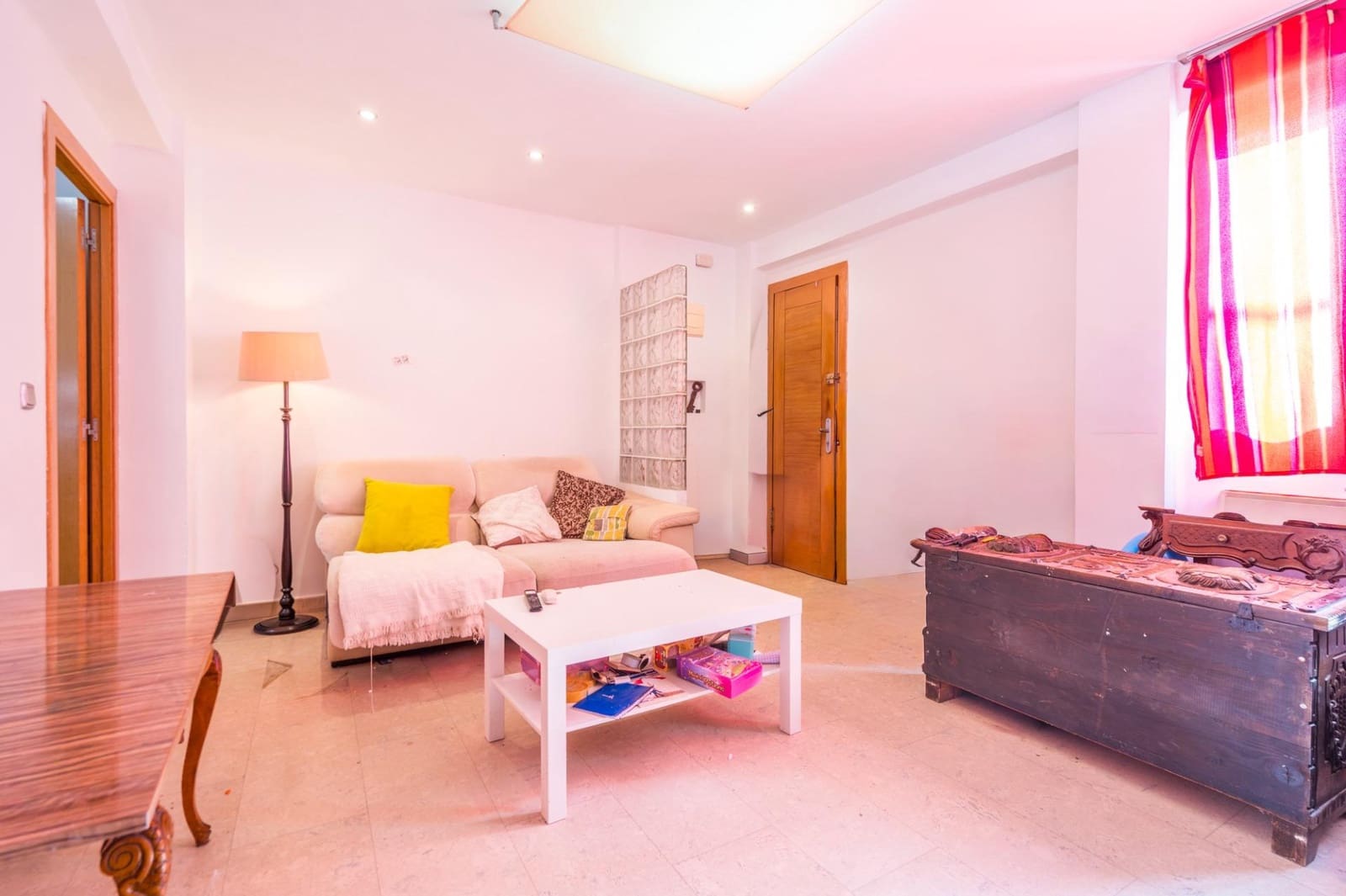 3 bedroom Flat for sale in Valencia city - € 160,000 (Ref: 10076582)