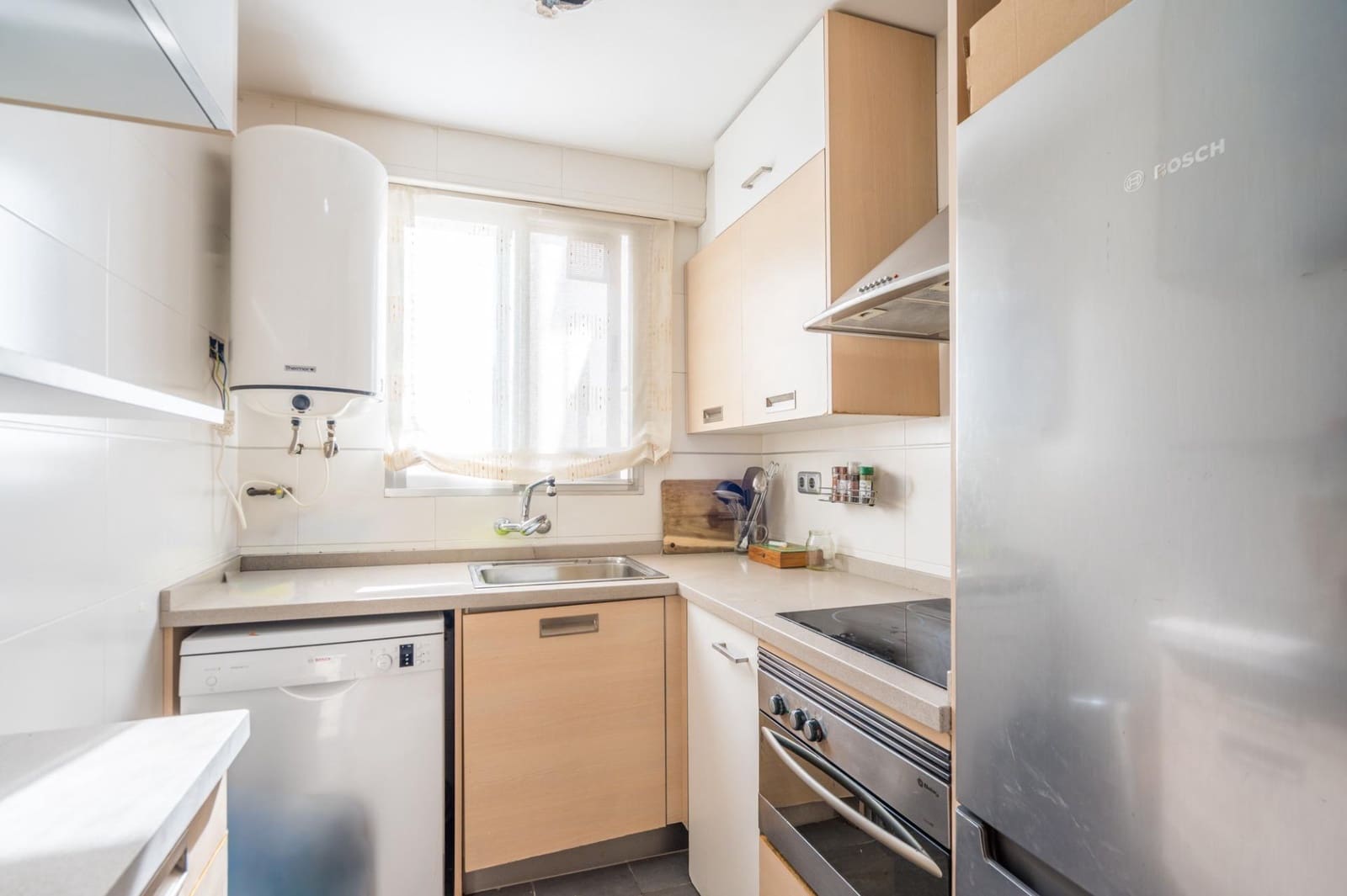 3 bedroom Flat for sale in Valencia city - € 160,000 (Ref: 10076582)
