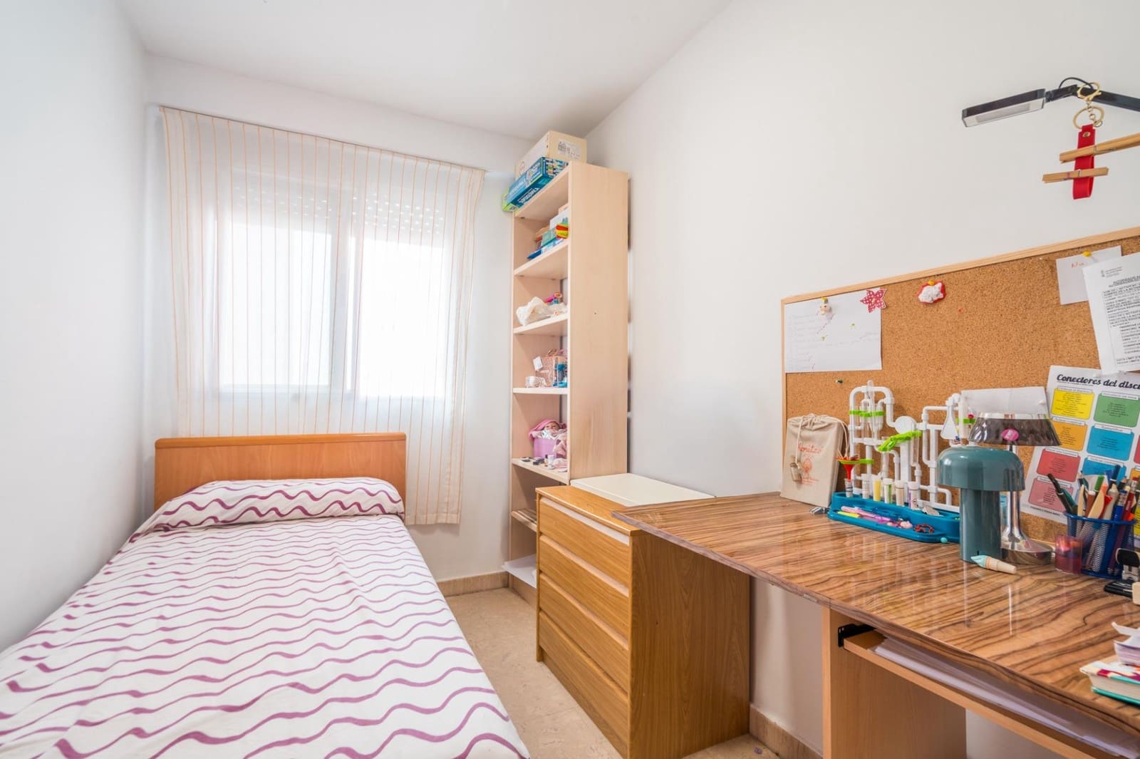3 bedroom Flat for sale in Valencia city - € 160,000 (Ref: 10076582)