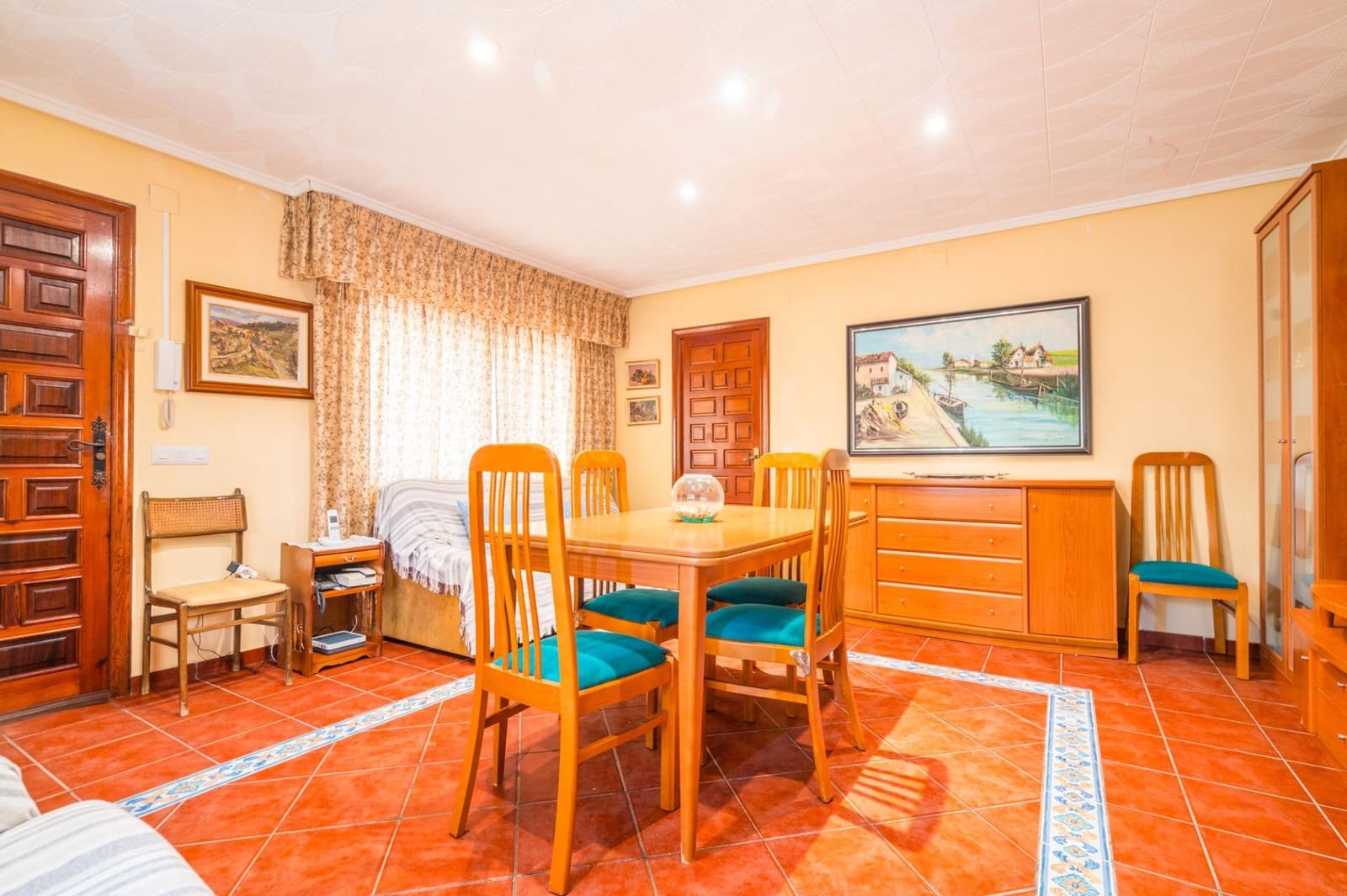 4 soverom Villa til salgs i Lliria med svømmebasseng - € 250 000 (Ref: 10086349)