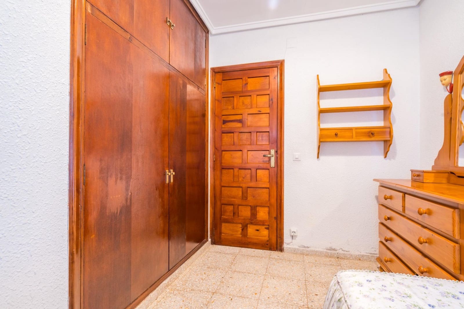 4 soverom Villa til salgs i Lliria med svømmebasseng - € 250 000 (Ref: 10086349)