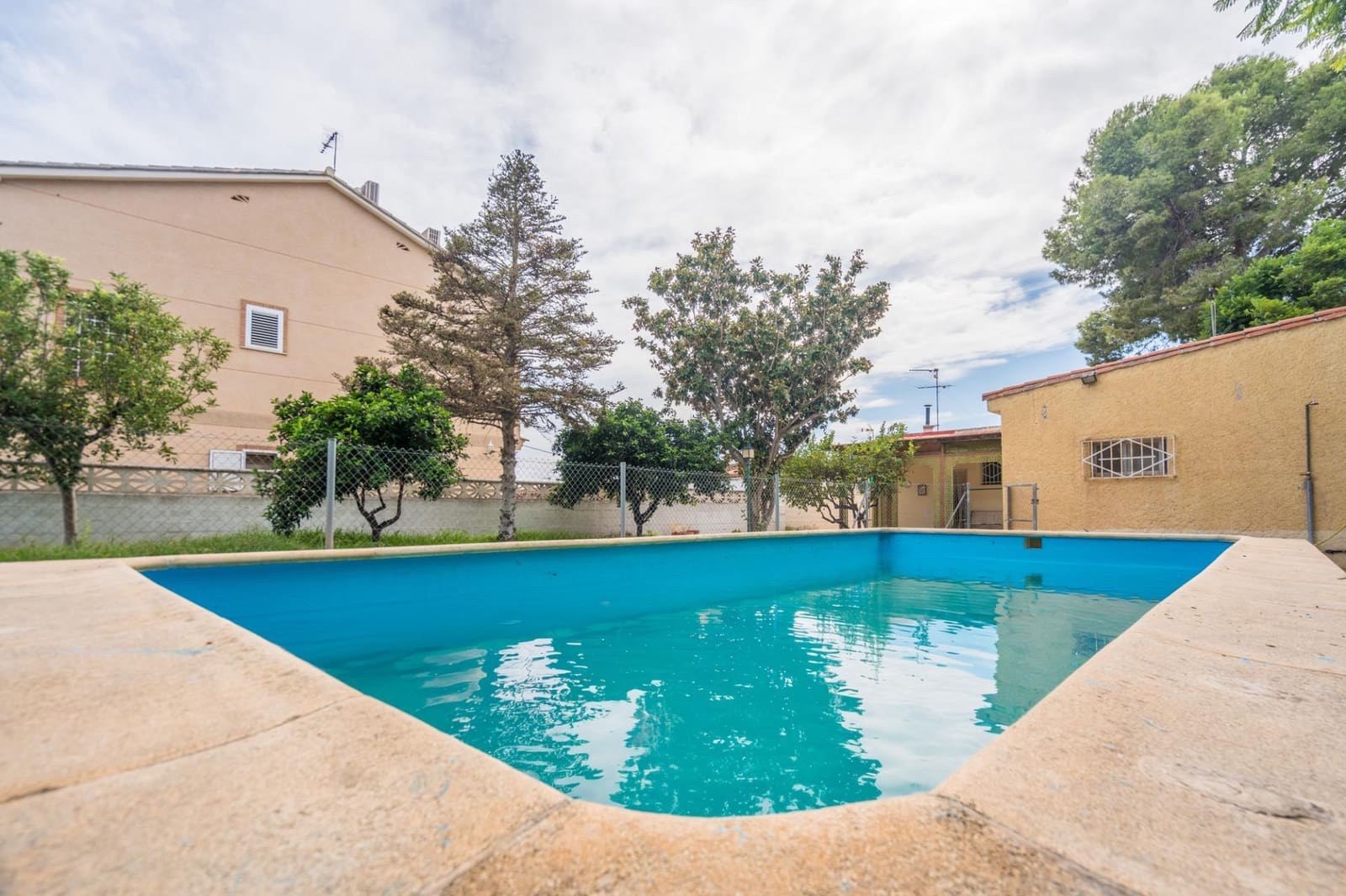 4 soverom Villa til salgs i Lliria med svømmebasseng - € 250 000 (Ref: 10086349)