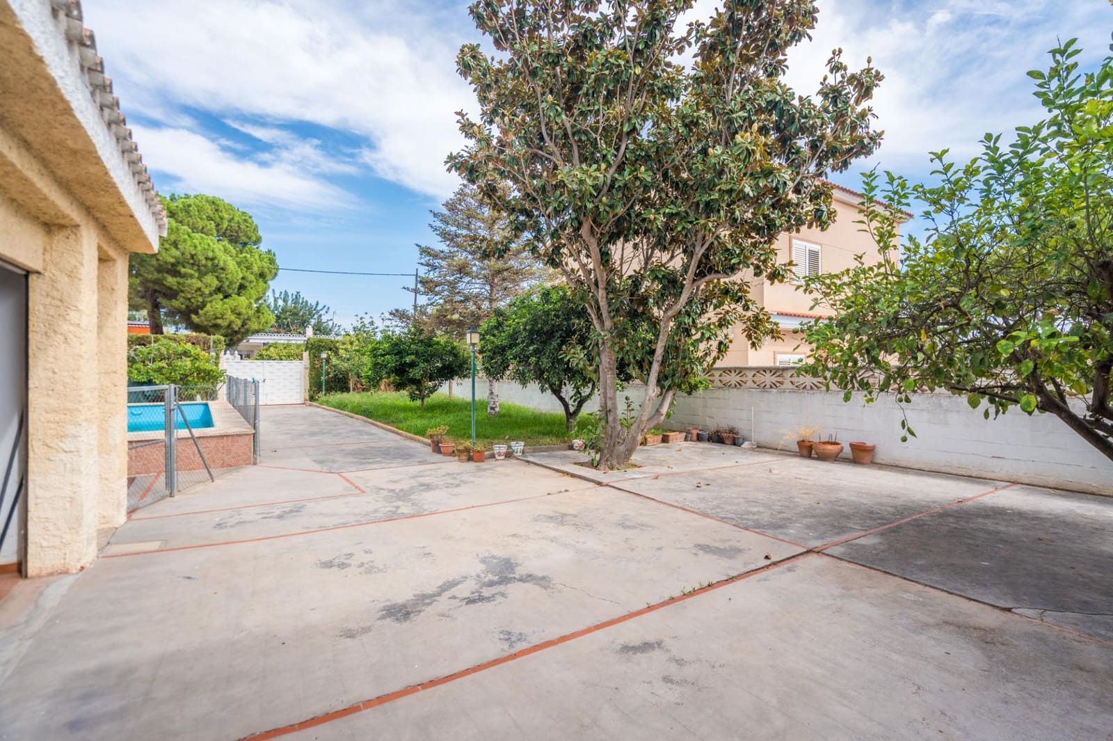 4 soverom Villa til salgs i Lliria med svømmebasseng - € 250 000 (Ref: 10086349)