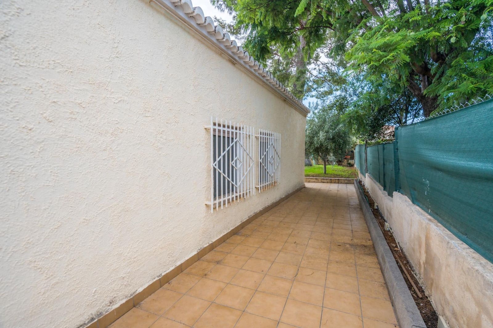 4 soverom Villa til salgs i Lliria med svømmebasseng - € 250 000 (Ref: 10086349)